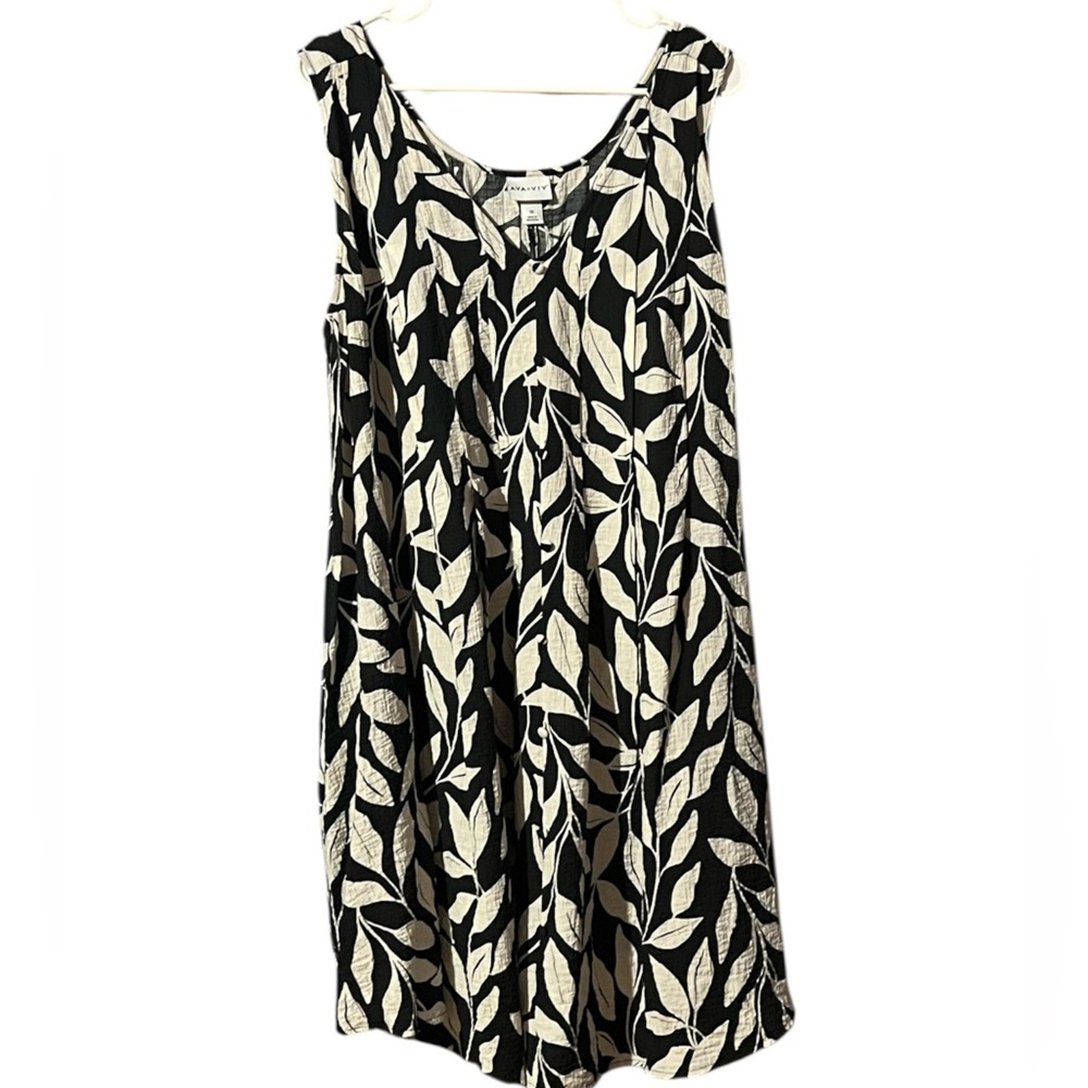 Ava & Viv Flare White and Black Mini A-Line Dress